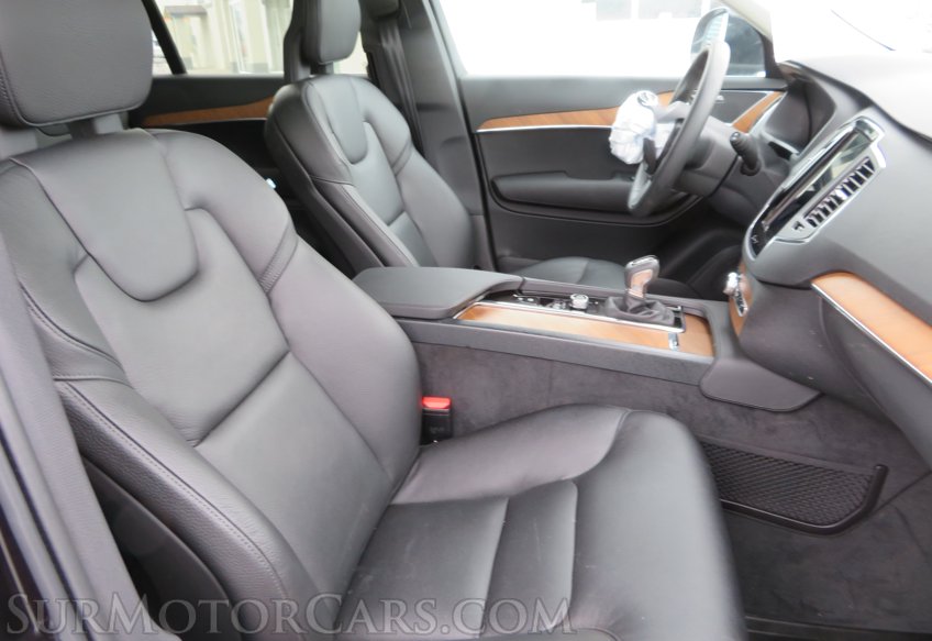 2021 Volvo XC90 - Image 22