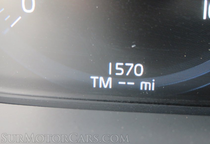 2021 Volvo XC90 - Image 31