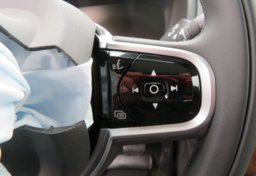 2021 Volvo XC90 - Image 29