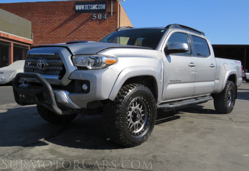 2017 Toyota Tacoma - Image 3