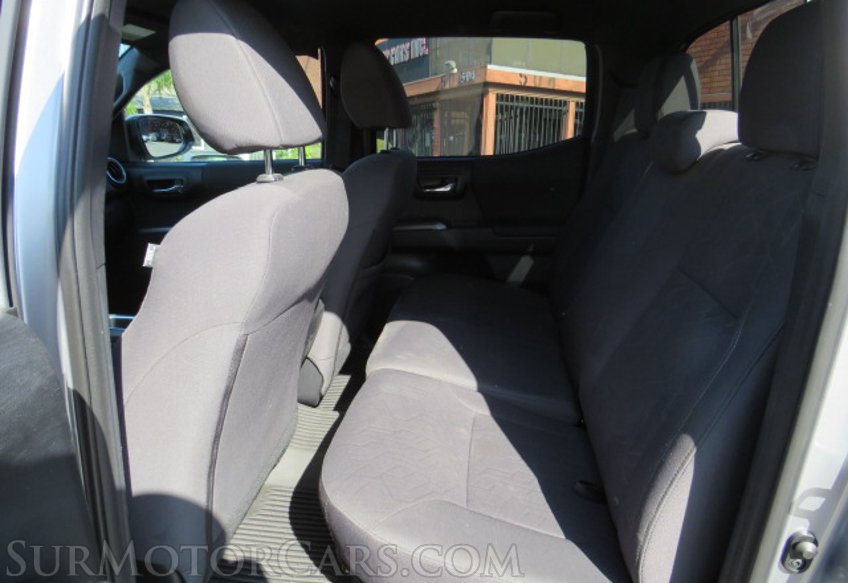 2017 Toyota Tacoma - Image 32