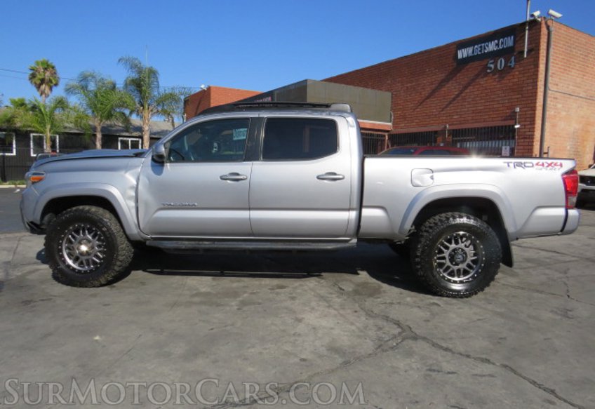 2017 Toyota Tacoma - Image 11