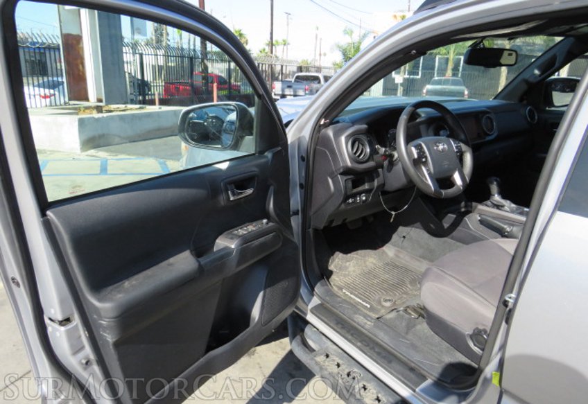 2017 Toyota Tacoma - Image 22