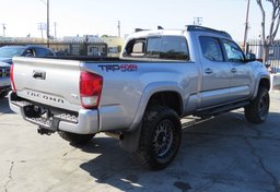 2017 Toyota Tacoma - Image 8