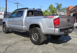 2017 Toyota Tacoma - Image 7