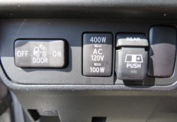 2017 Toyota Tacoma - Image 41
