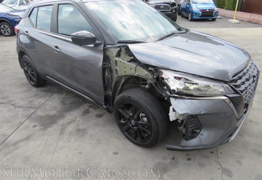 2022 Nissan Kicks - Image 2