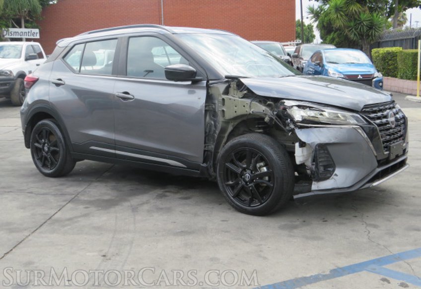 2022 Nissan Kicks - Image 4