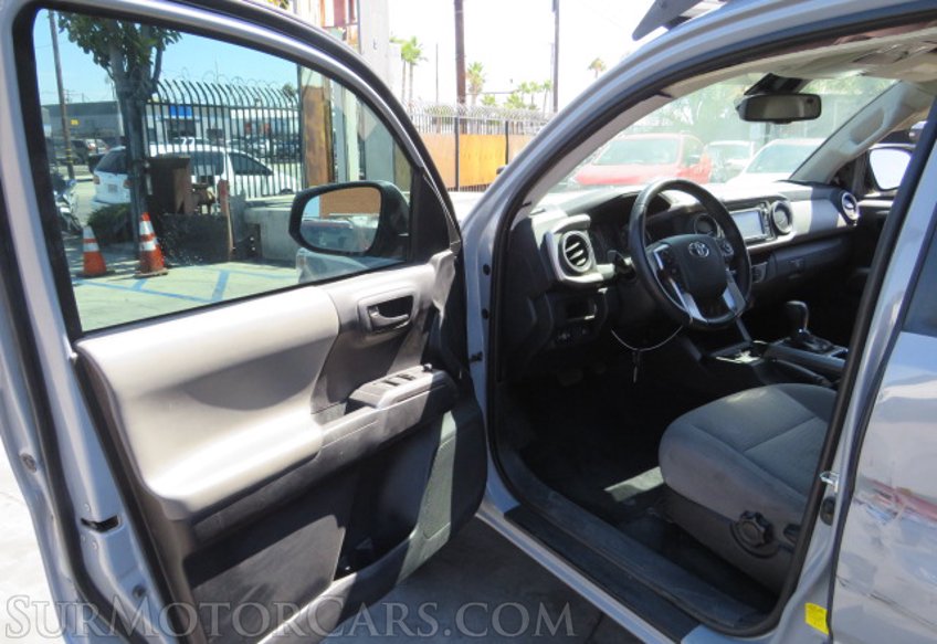 2019 Toyota Tacoma 4WD - Image 19