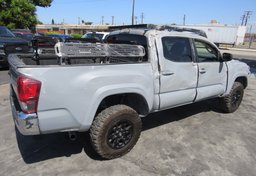 2019 Toyota Tacoma 4WD - Image 7