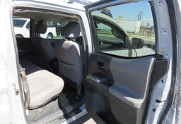 2019 Toyota Tacoma 4WD - Image 22