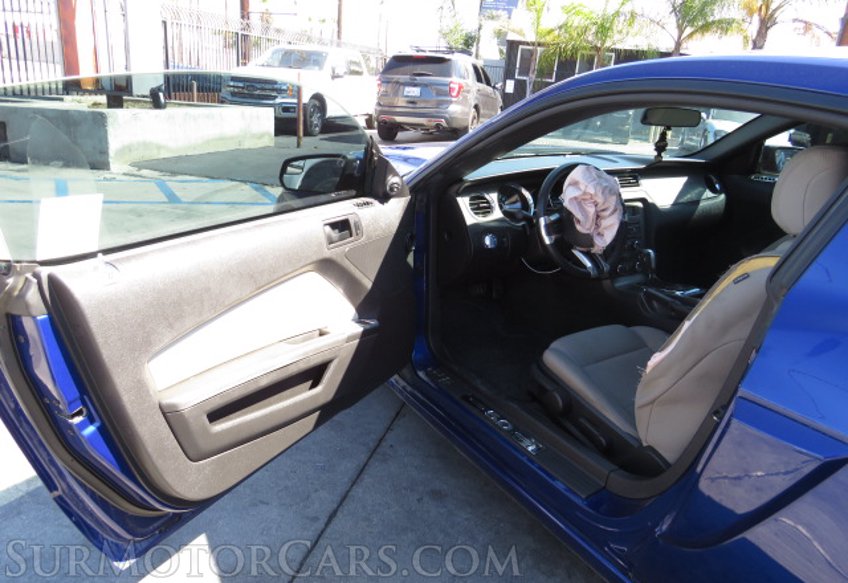 2014 Ford Mustang - Image 20