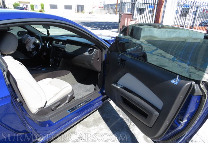 2014 Ford Mustang - Image 21