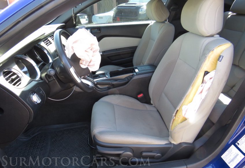 2014 Ford Mustang - Image 22