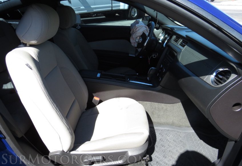 2014 Ford Mustang - Image 23