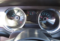 2014 Ford Mustang - Image 28