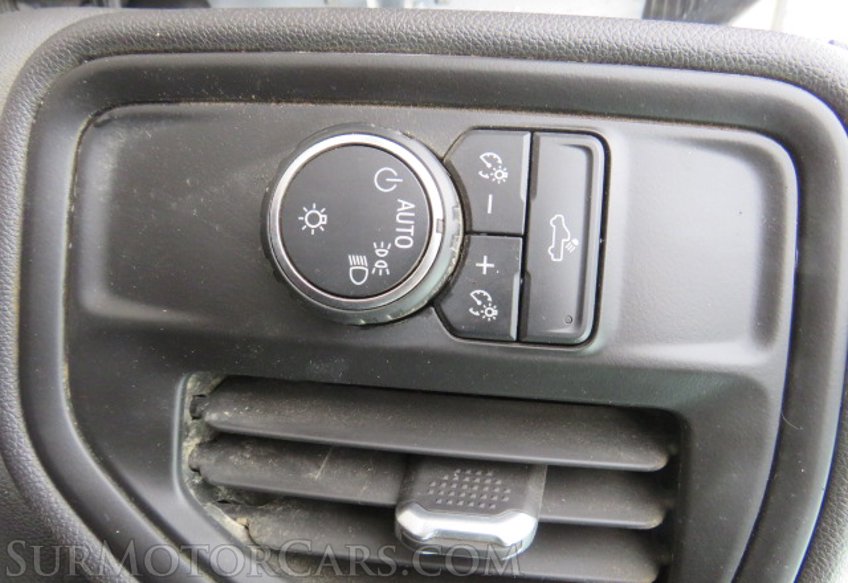 2019 Chevrolet Silverado 1500 - Image 27