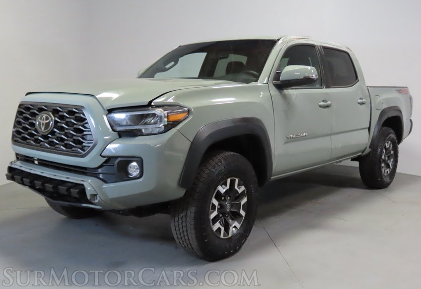 2023 Toyota Tacoma - Image 3