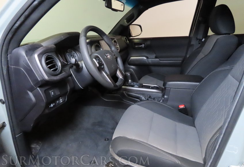 2023 Toyota Tacoma - Image 21