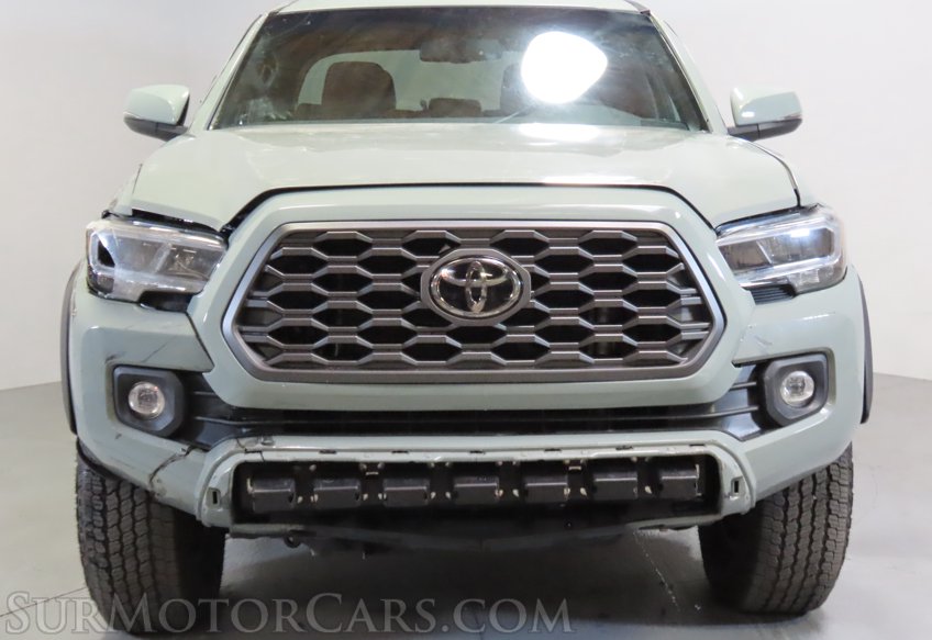 2023 Toyota Tacoma - Image 11