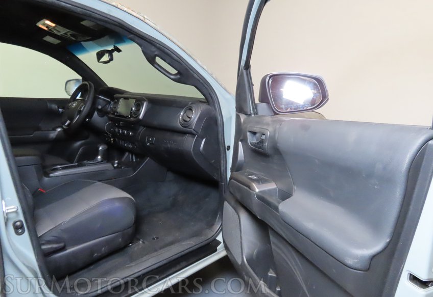 2023 Toyota Tacoma - Image 25