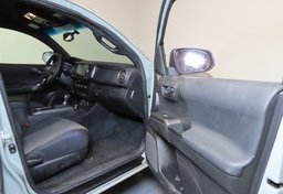 2023 Toyota Tacoma - Image 25