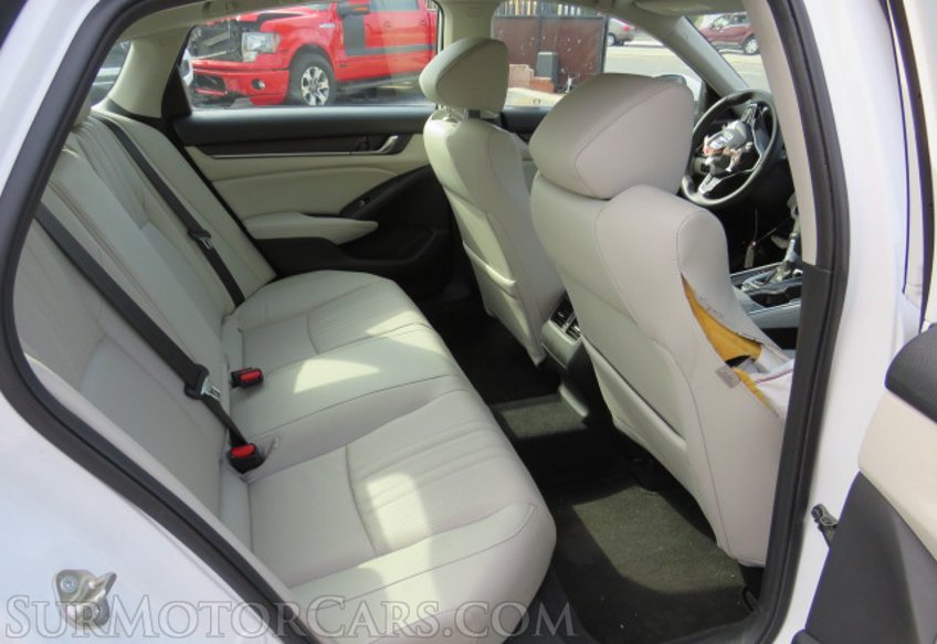 2018 Honda Accord Sedan - Image 30
