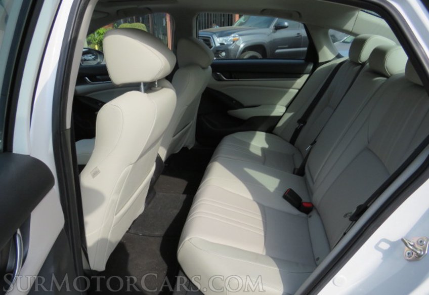 2018 Honda Accord Sedan - Image 29