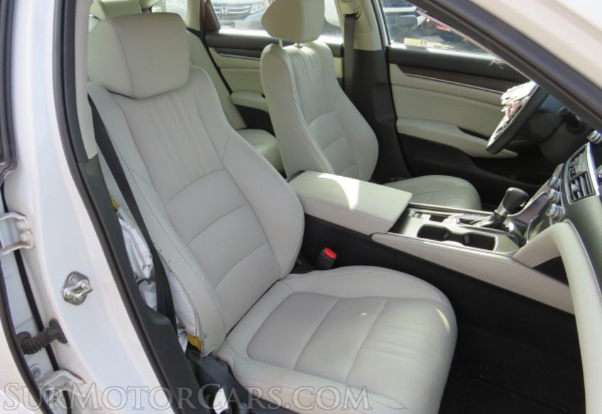 2018 Honda Accord Sedan - Image 24