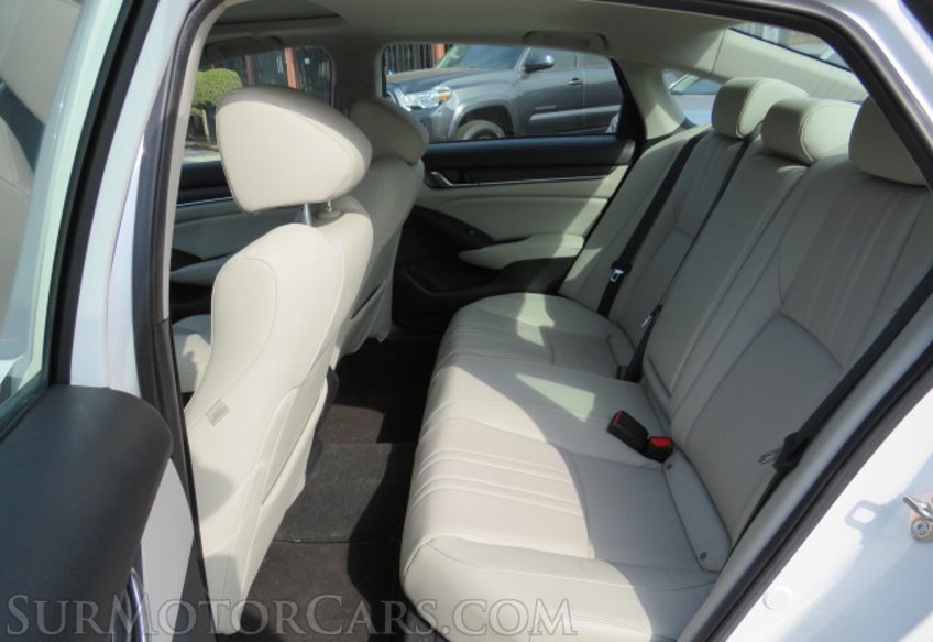 2018 Honda Accord Sedan - Image 27