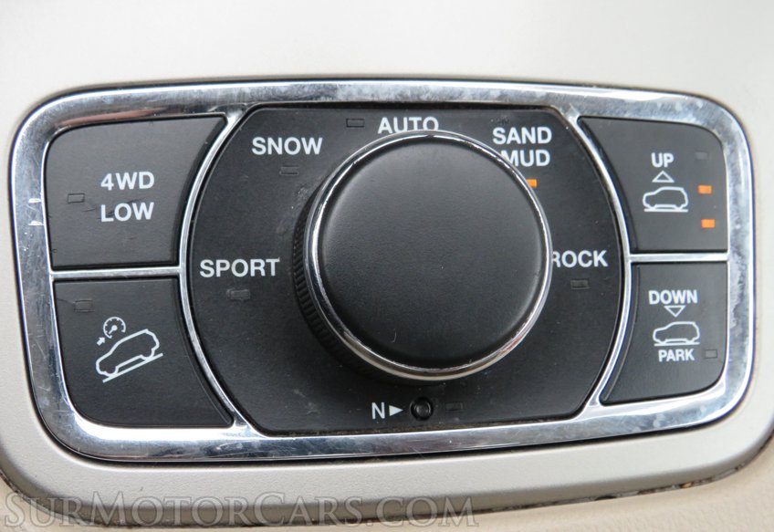 2012 Jeep Grand Cherokee - Image 49