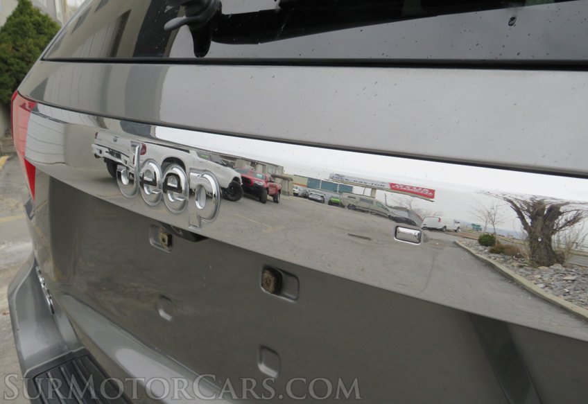 2012 Jeep Grand Cherokee - Image 20