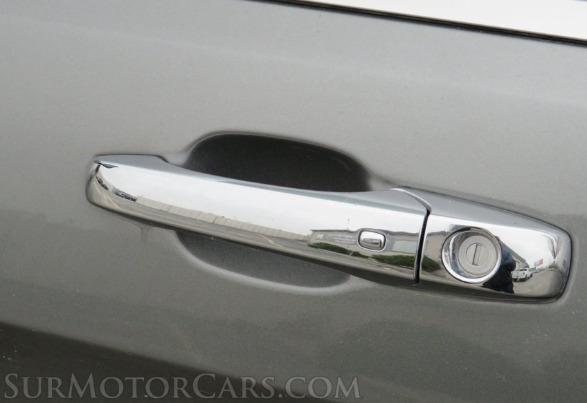 2012 Jeep Grand Cherokee - Image 22