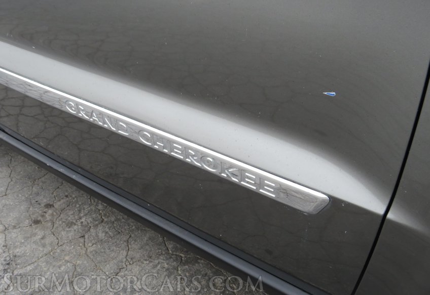 2012 Jeep Grand Cherokee - Image 23