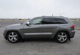 2012 Jeep Grand Cherokee - Image 9