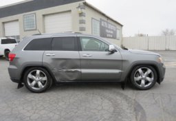 2012 Jeep Grand Cherokee - Image 10