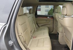 2012 Jeep Grand Cherokee - Image 33