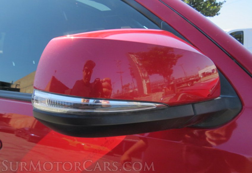 2017 Toyota Tacoma - Image 16