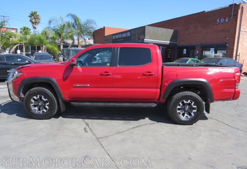 2017 Toyota Tacoma - Image 5