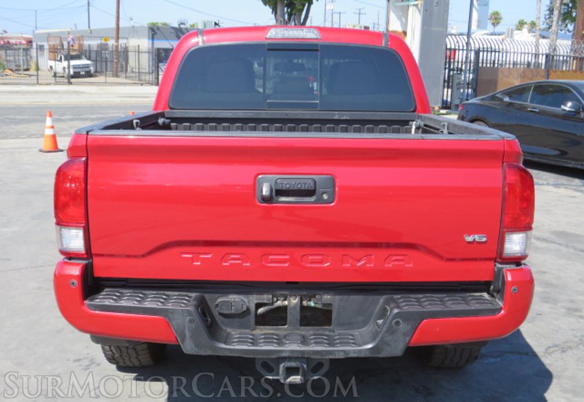 2017 Toyota Tacoma - Image 11