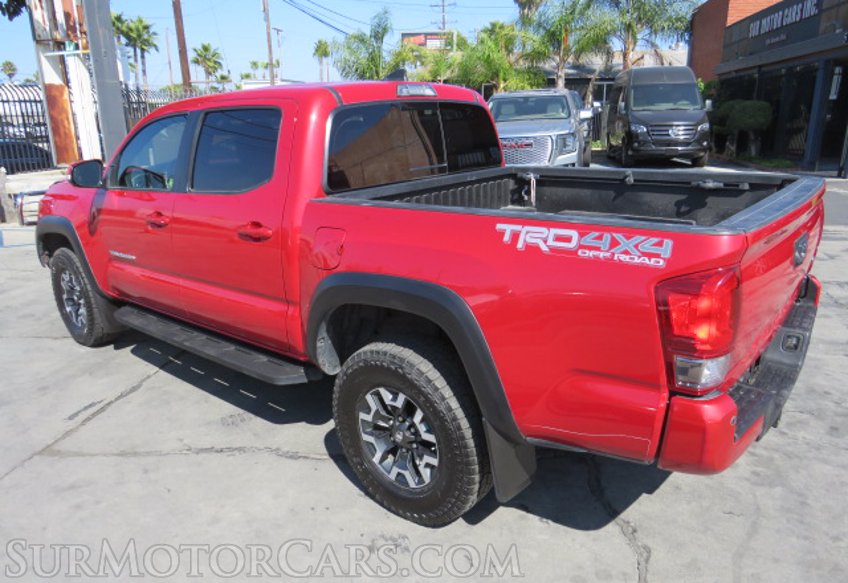 2017 Toyota Tacoma - Image 7