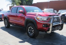 2017 Toyota Tacoma - Image 3