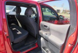 2017 Toyota Tacoma - Image 25