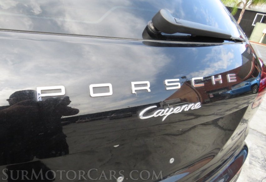 2018 Porsche Cayenne - Image 17