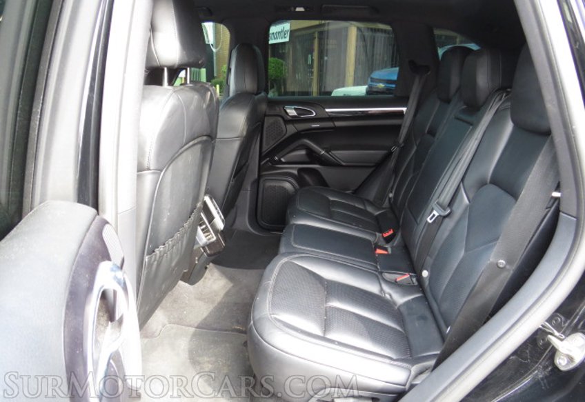 2018 Porsche Cayenne - Image 31
