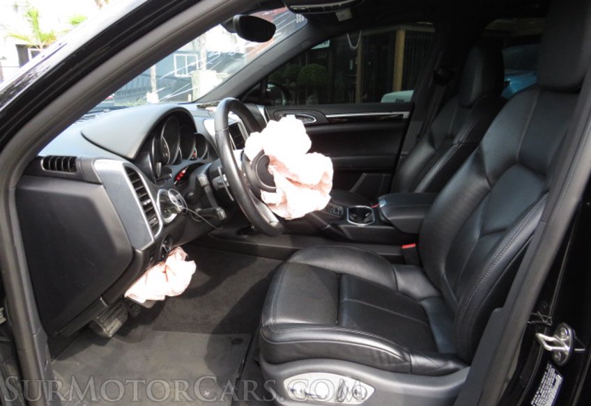 2018 Porsche Cayenne - Image 22