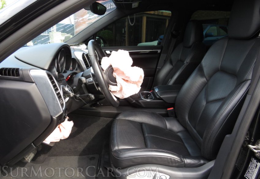2018 Porsche Cayenne - Image 29