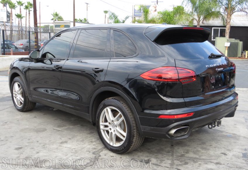 2018 Porsche Cayenne - Image 8