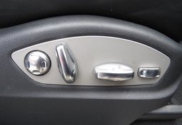 2018 Porsche Cayenne - Image 48