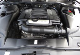 2018 Porsche Cayenne - Image 50